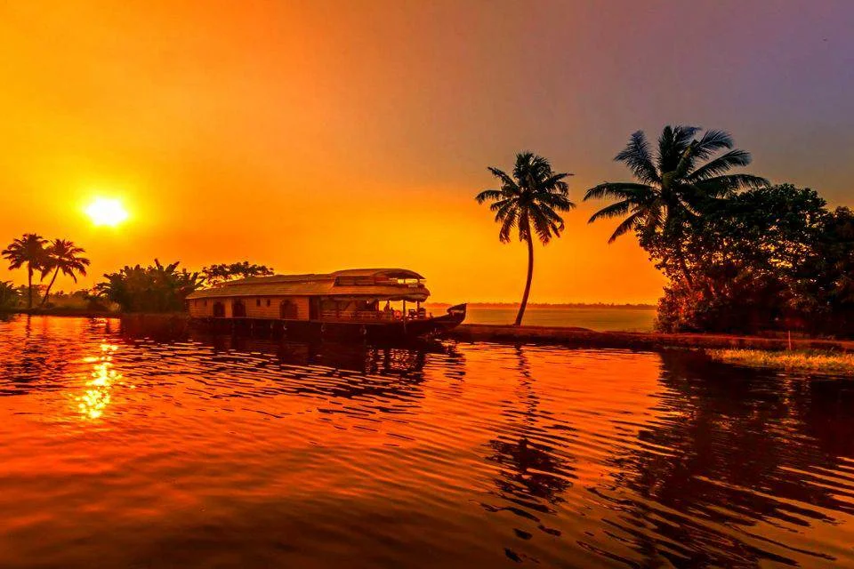 6 Days Kerala Backwater Tour Package