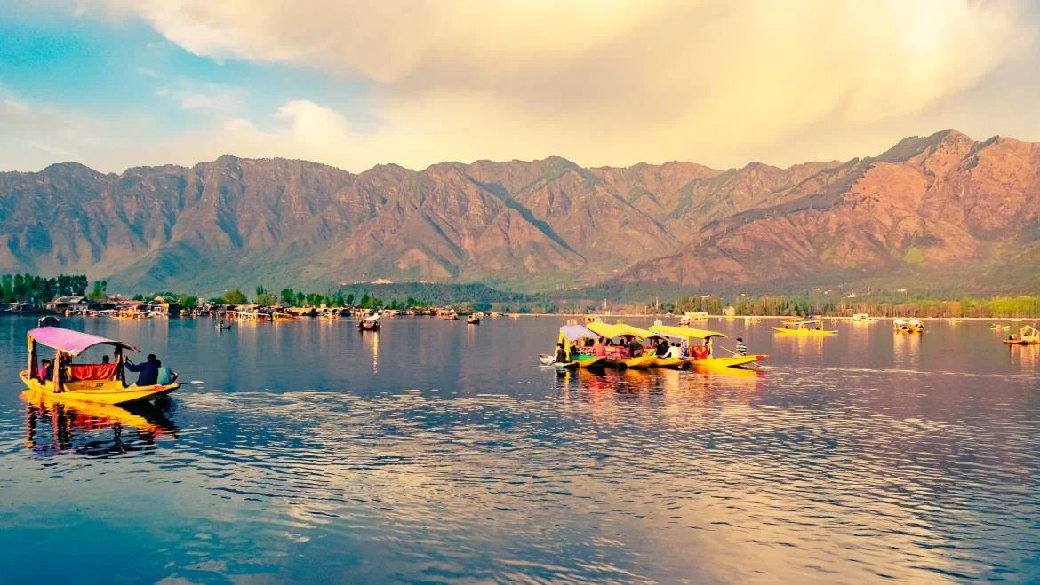Srinagar Gulmarg Pahalgam Tour Package
